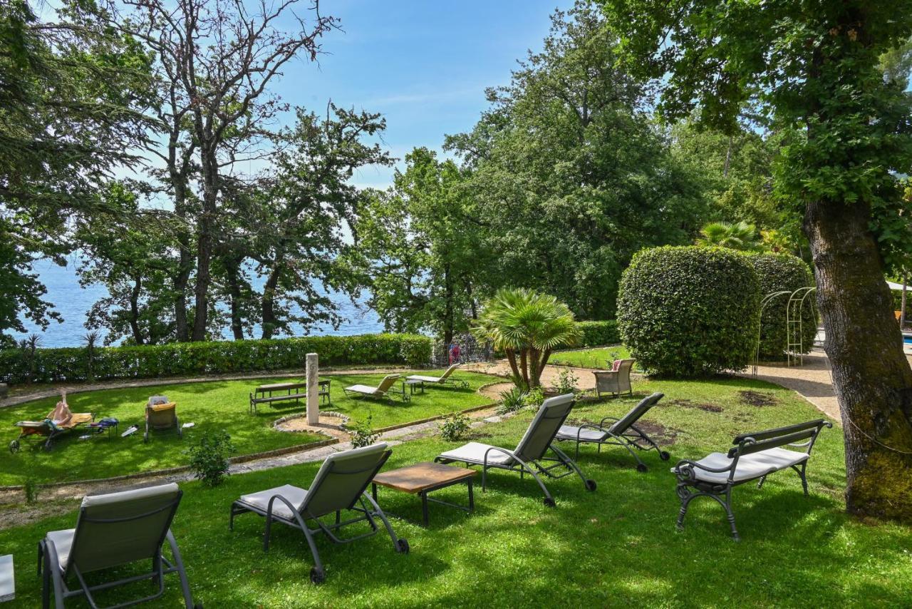 Hotel Villa Astra Lovran Exteriér fotografie