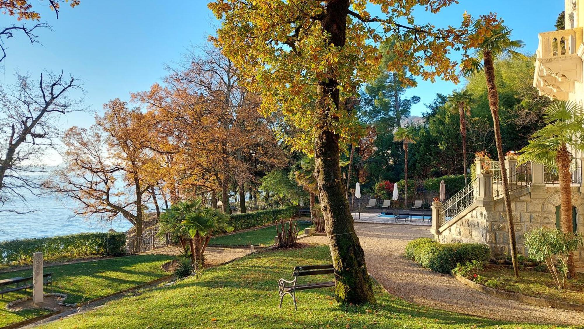 Hotel Villa Astra Lovran Exteriér fotografie
