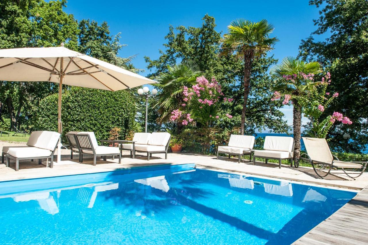 Hotel Villa Astra Lovran Exteriér fotografie