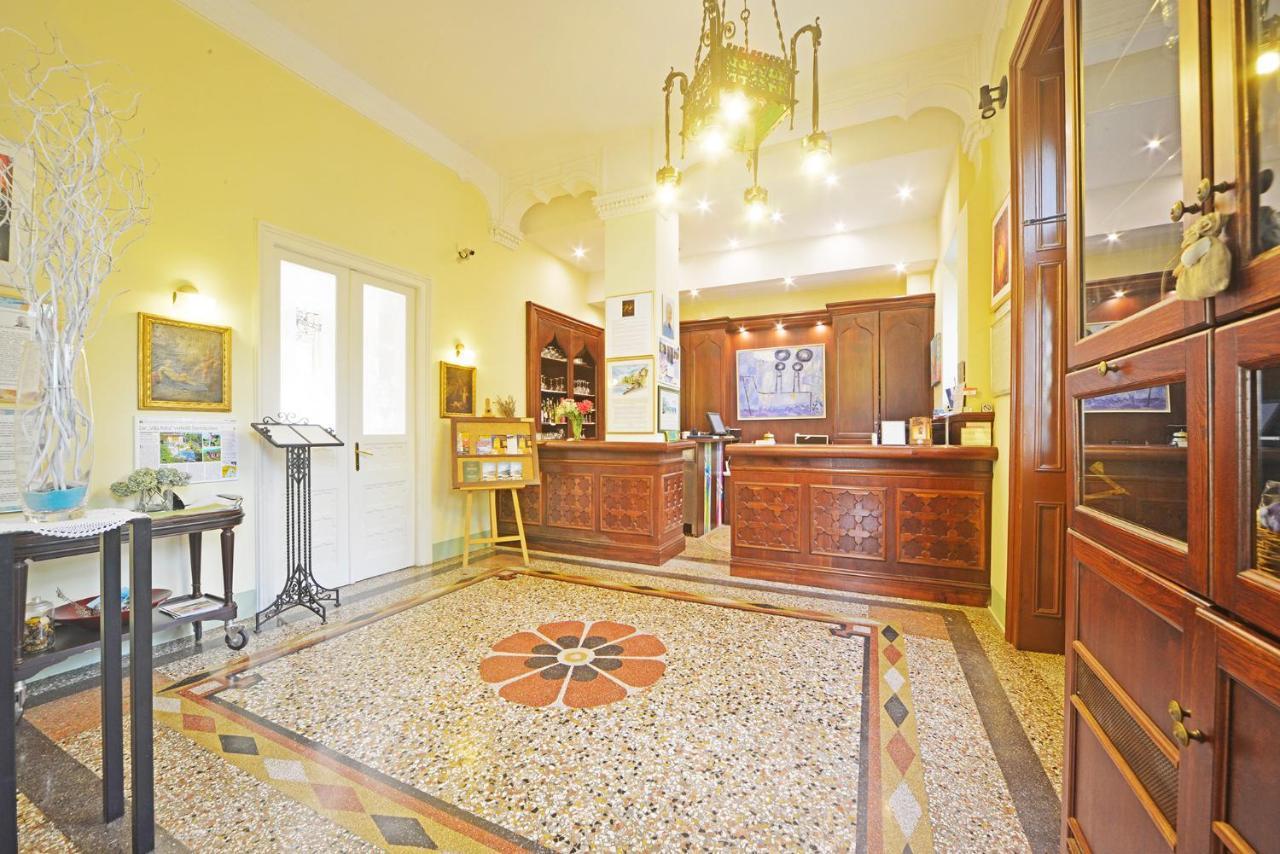 Hotel Villa Astra Lovran Exteriér fotografie
