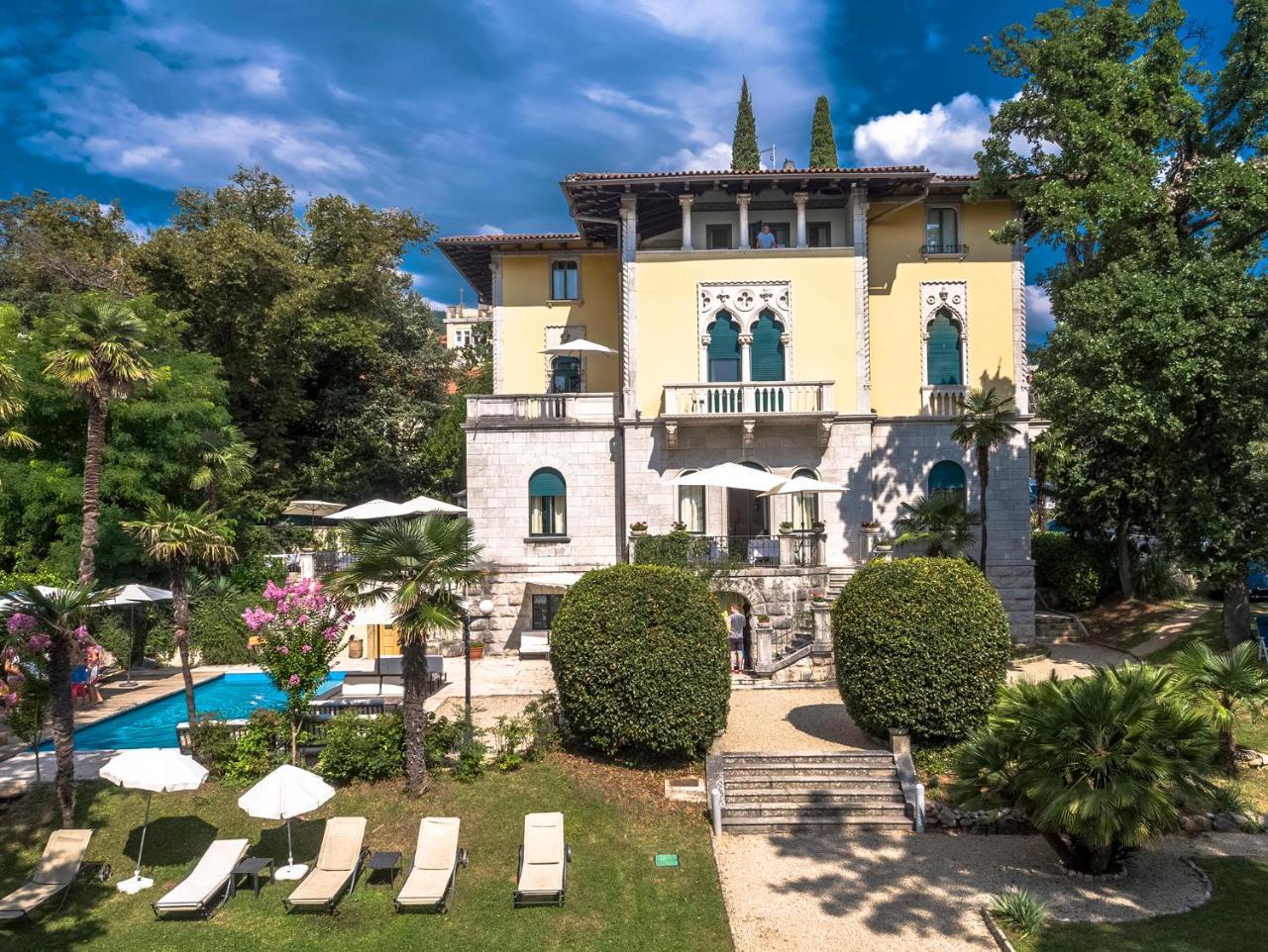 Hotel Villa Astra Lovran Exteriér fotografie